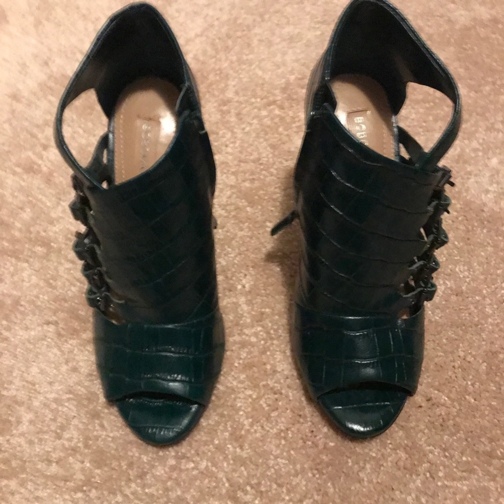 BCBGMaxAzria green crocodile heels